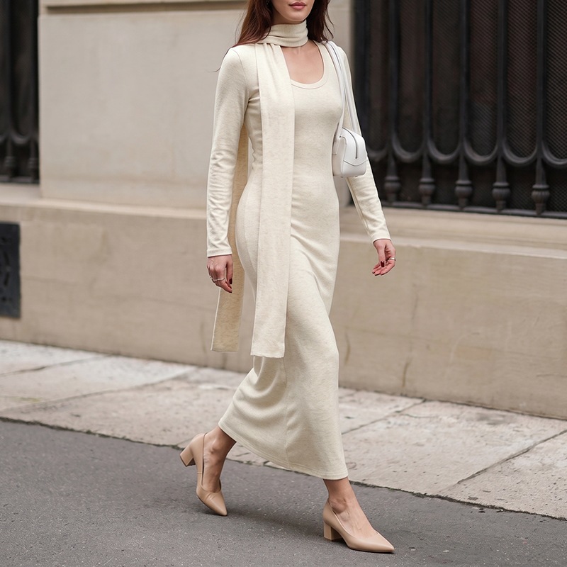 Elegancka, prążkowana sukienka – Bodycon Long Sleeve Ribbed Dress recenzja i cena